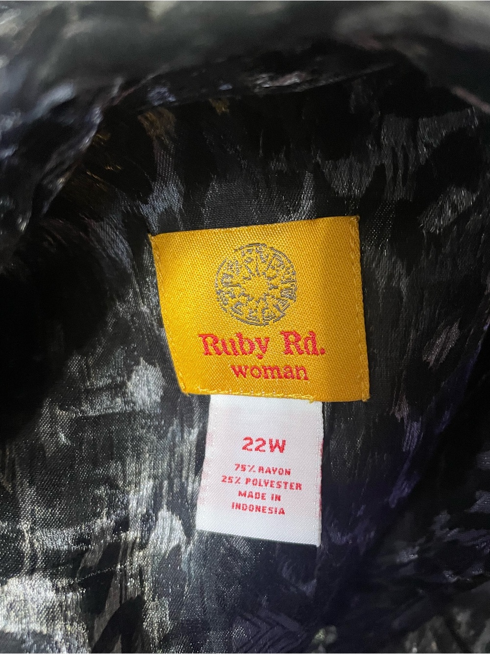 Ruby Rd. Woman Metallic Animal Print Button-Front Jacket 22W - Picture 4 of 4